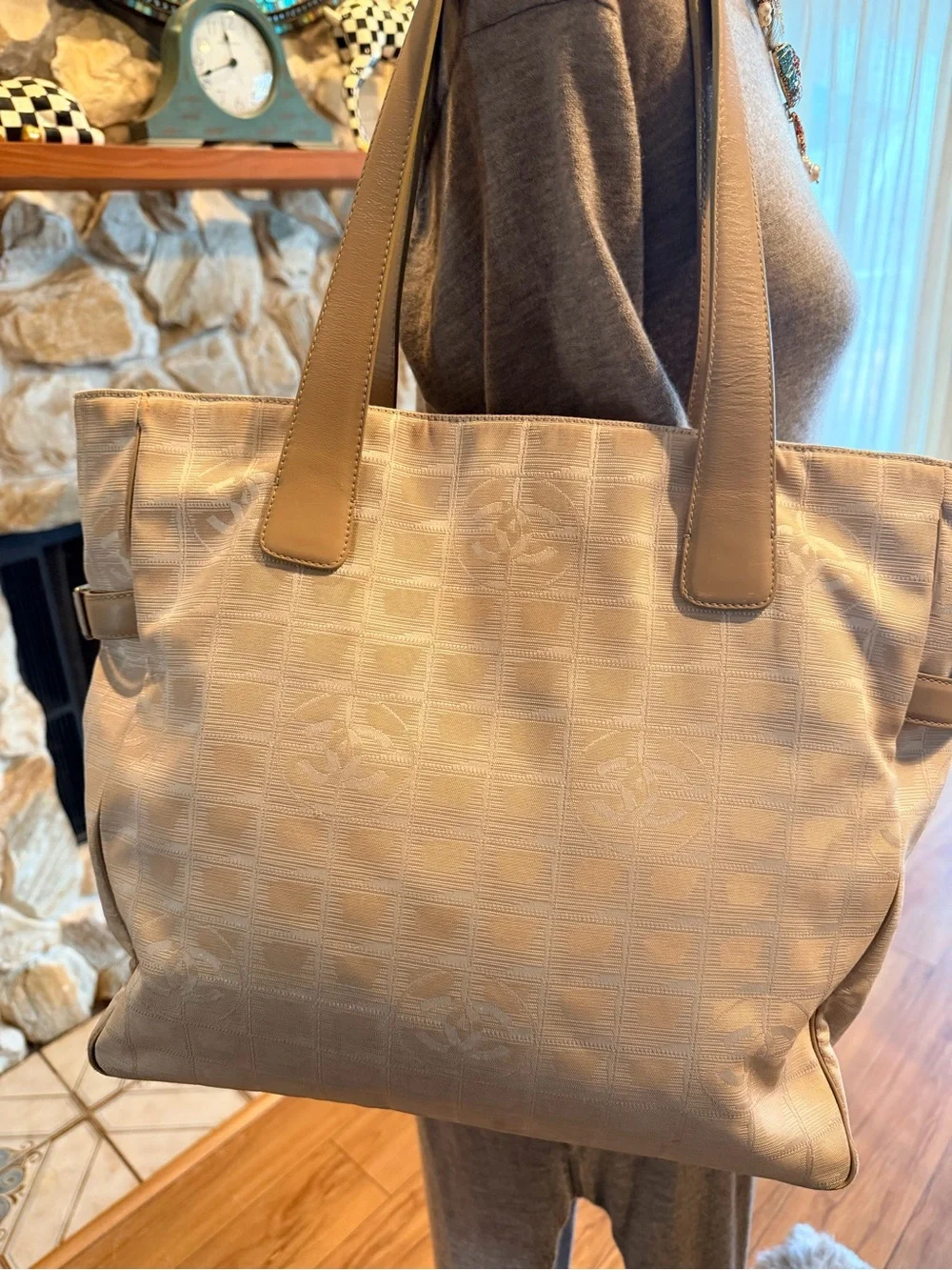 CHANEL TRAVEL LINE TOTE IN BEIGE NYLON